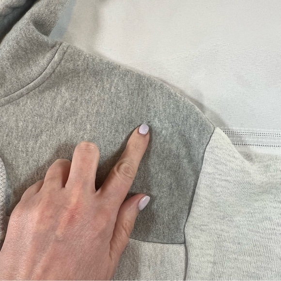 Champion Gray and White Crop Wisconsin Hoodie size medium - Picture 3 of 9